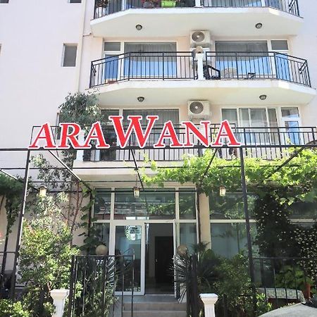 Къща За Гости "Arawana" 써니비치 외부 사진