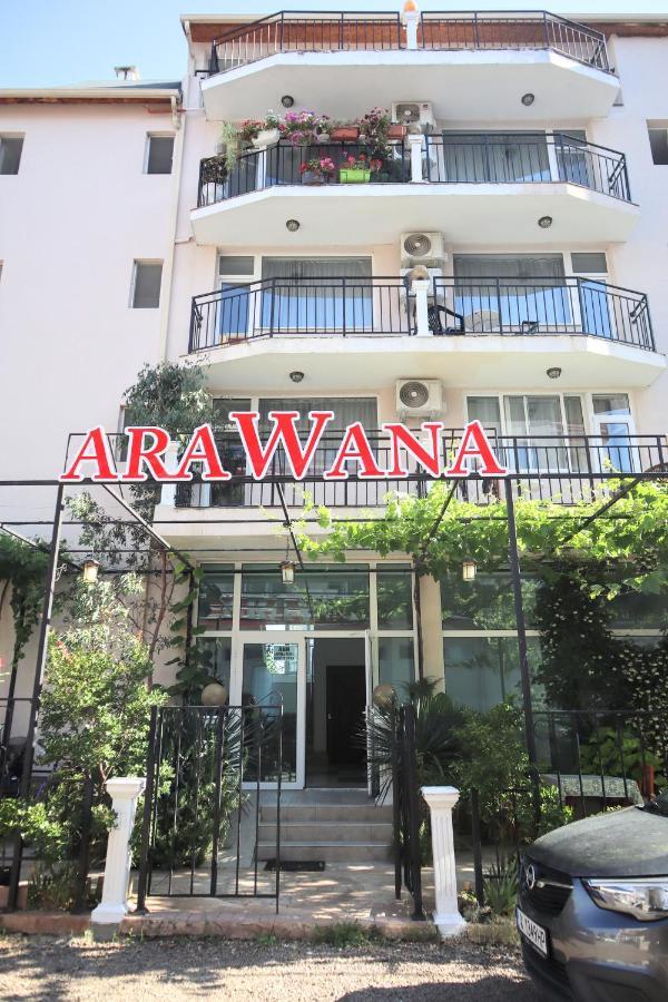 Къща За Гости "Arawana" 써니비치 외부 사진